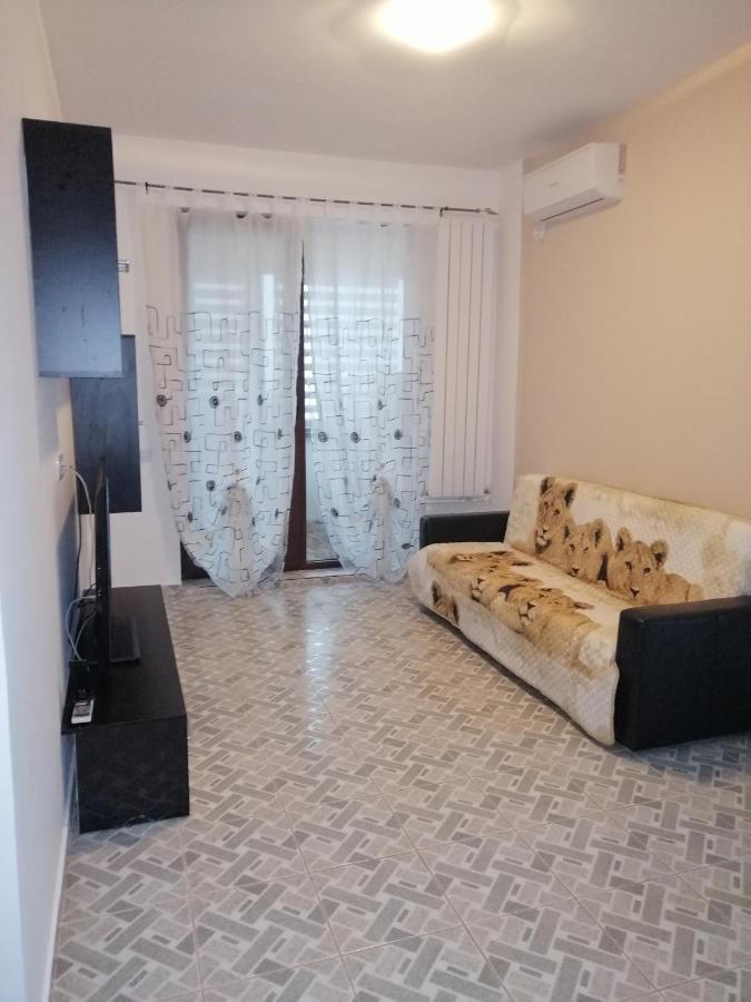 Adina Apartment นาโวดาริ ภายนอก รูปภาพ
