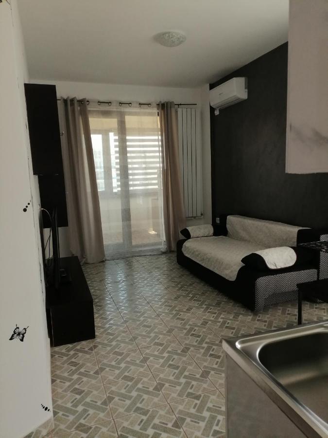 Adina Apartment นาโวดาริ ภายนอก รูปภาพ
